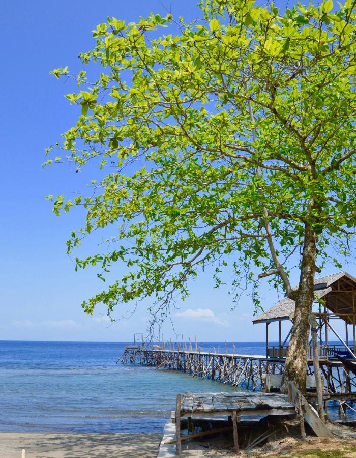 Pristine Paradise Dive Resort - Togean Islands, Una Una Pulau Unauna 外观 照片