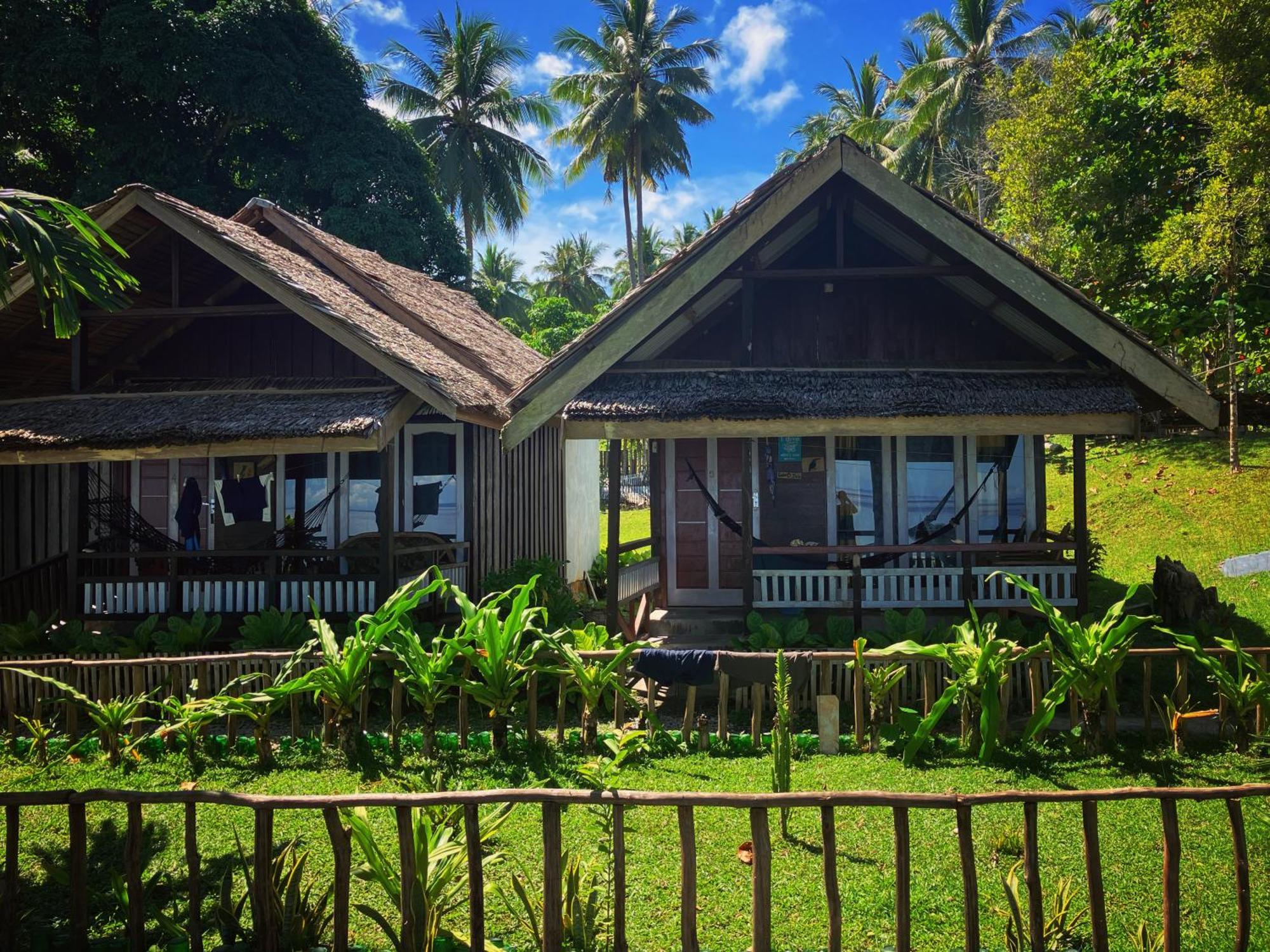 Pristine Paradise Dive Resort - Togean Islands, Una Una Pulau Unauna 外观 照片