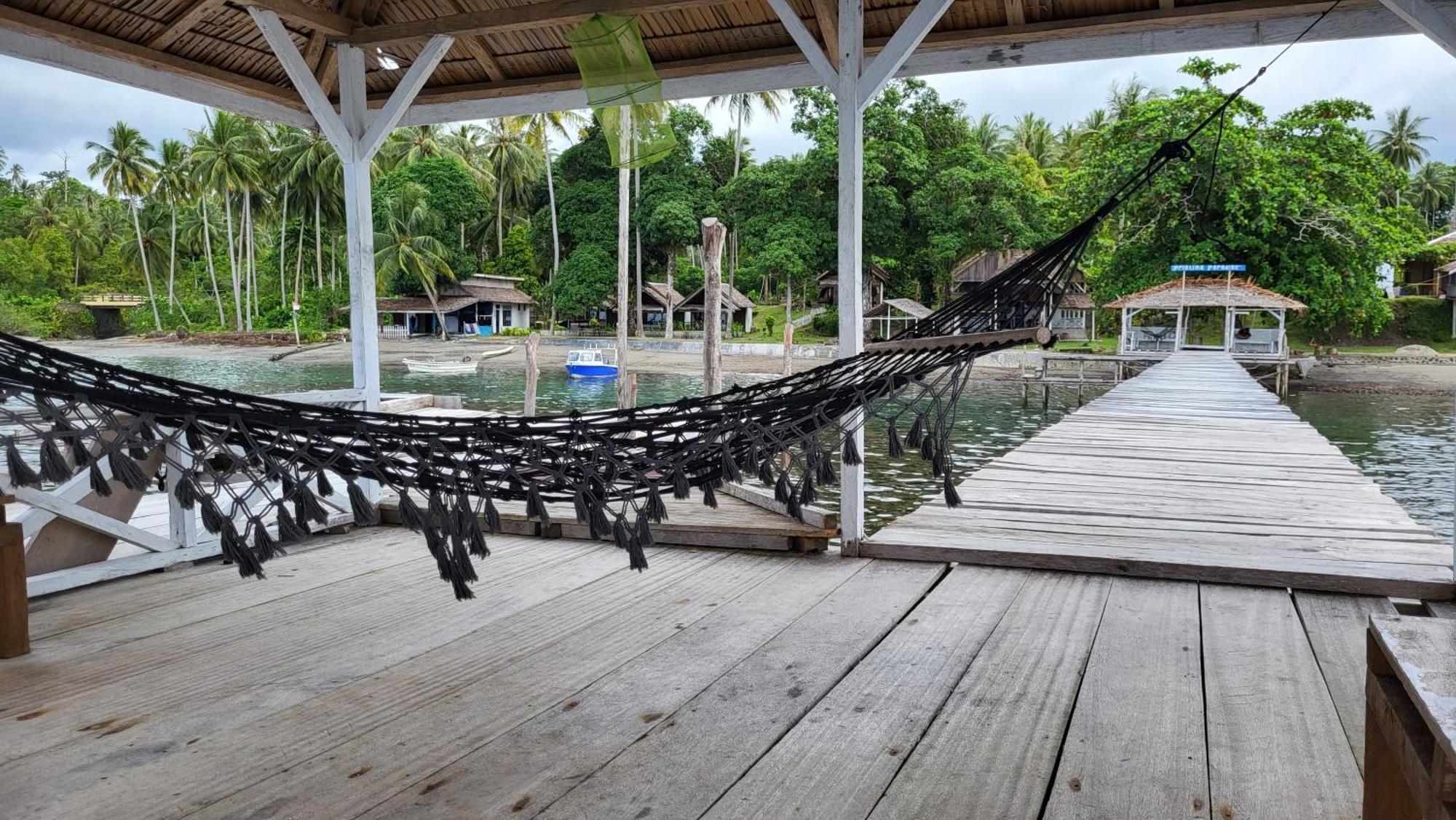 Pristine Paradise Dive Resort - Togean Islands, Una Una Pulau Unauna 外观 照片